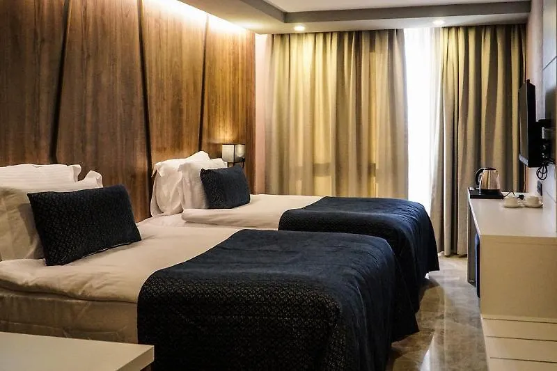 ****  Extenso Hotel Gaziemir Törökország